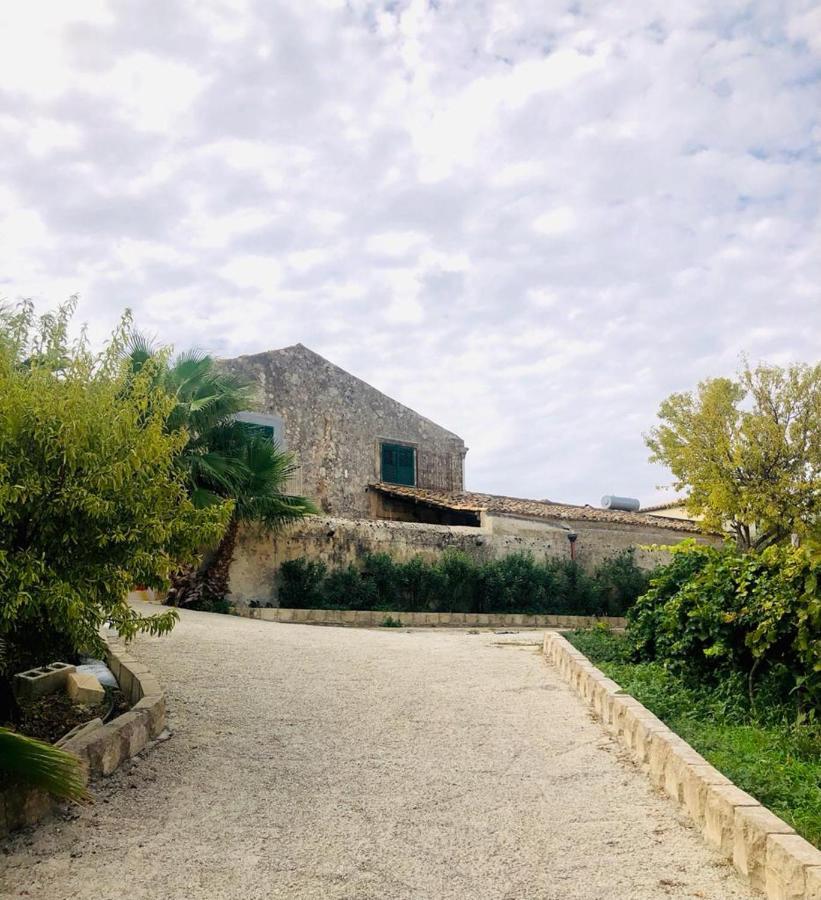 Agriturismoeloropizzuta Lido di Noto Buitenkant foto