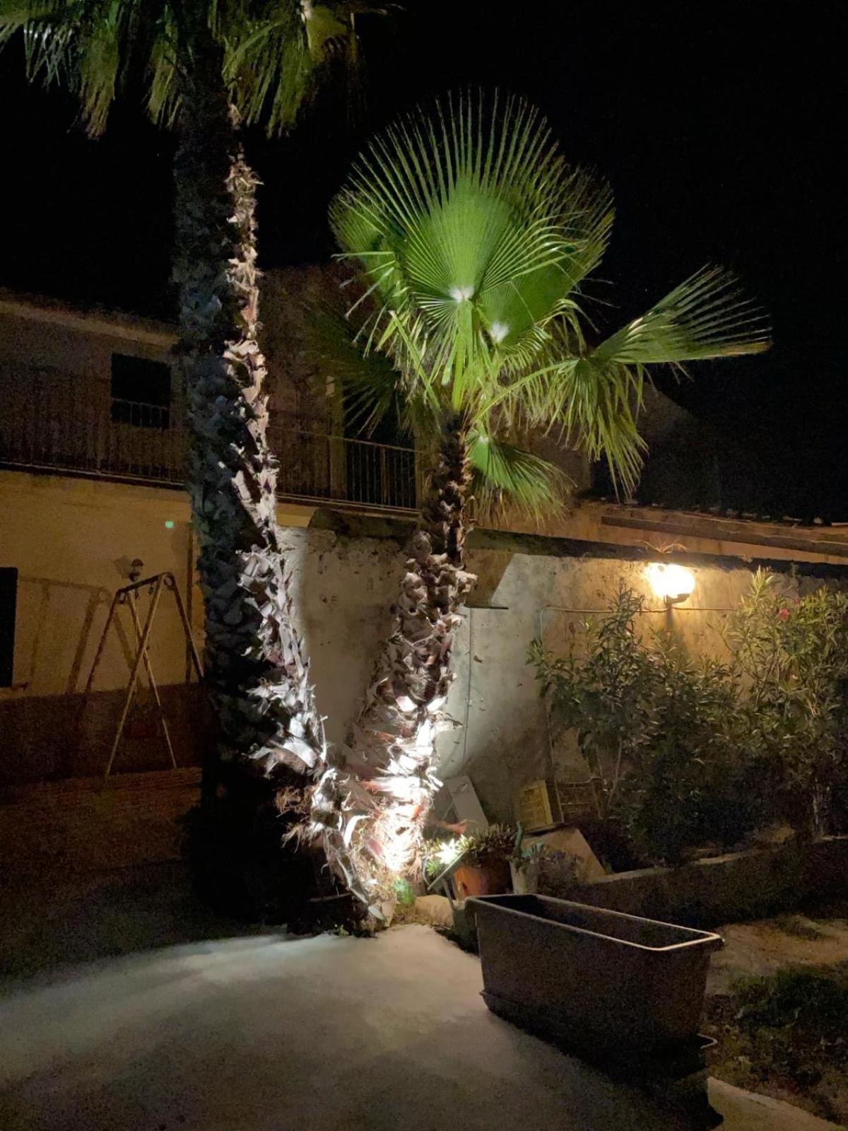 Agriturismoeloropizzuta Lido di Noto Buitenkant foto