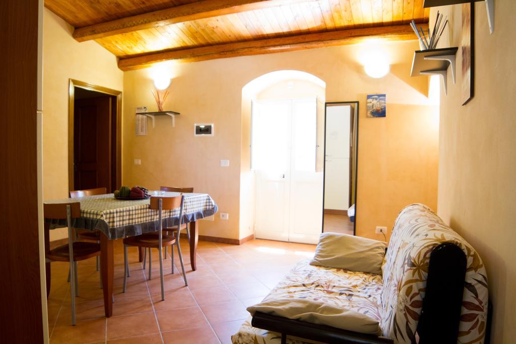 Agriturismoeloropizzuta Lido di Noto Buitenkant foto