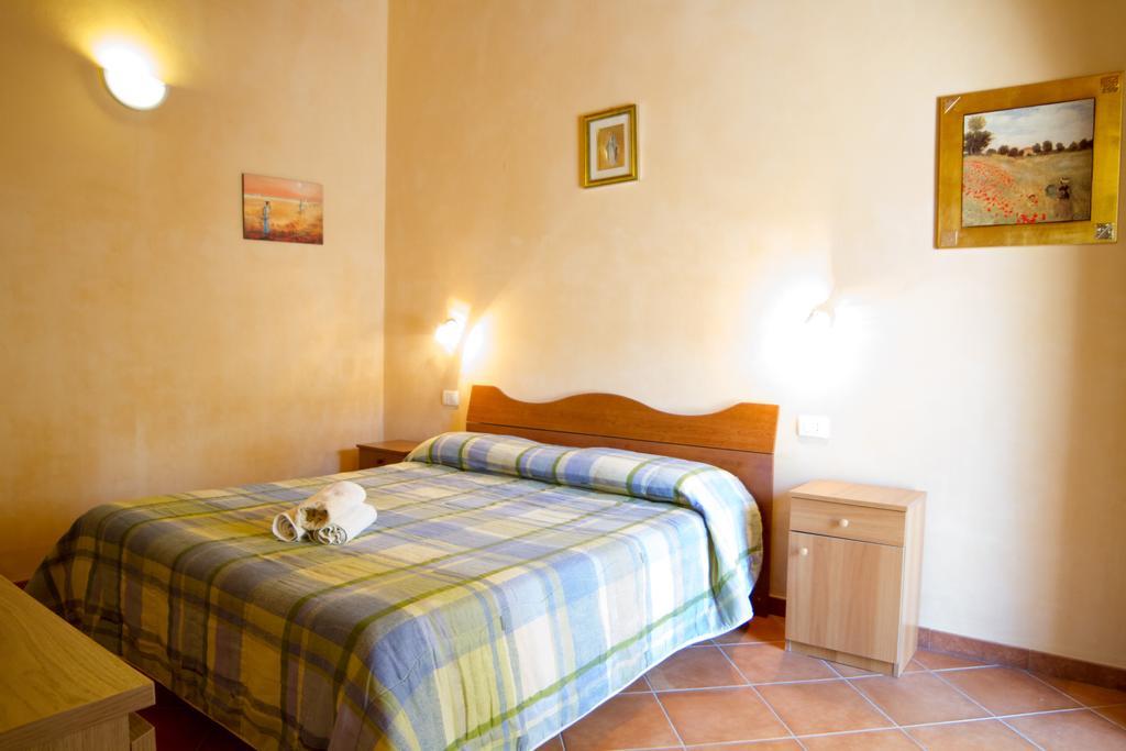 Agriturismoeloropizzuta Lido di Noto Buitenkant foto