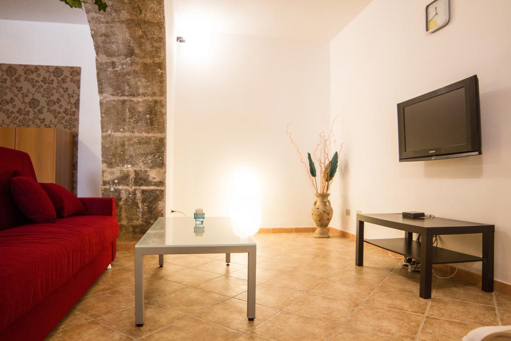 Agriturismoeloropizzuta Lido di Noto Buitenkant foto