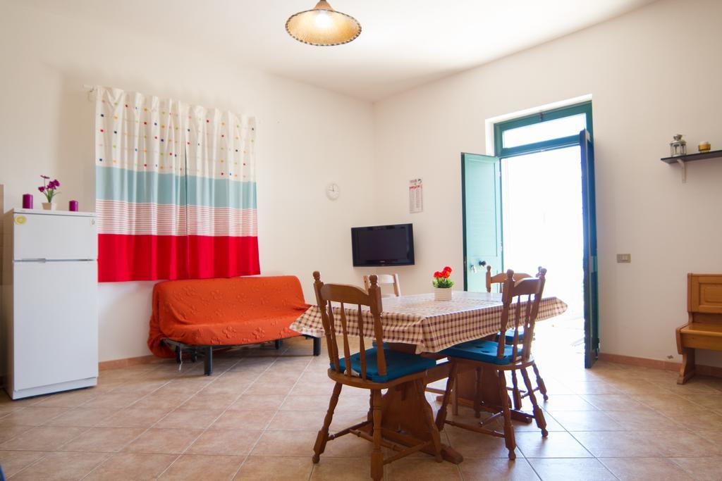 Agriturismoeloropizzuta Lido di Noto Buitenkant foto
